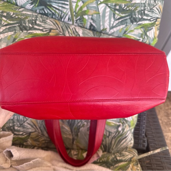 Elegant Red Leather Lambskin Chanel Tote Bag! original price $8500 - Picture 5 of 7